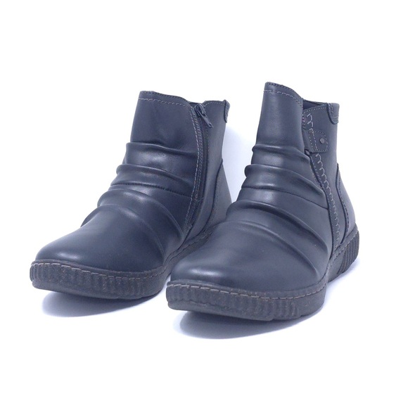 Clarks Shoes - Clarks Collection CarolineOrchid Ankle Boot, Black Leather, 9.5 Wide US